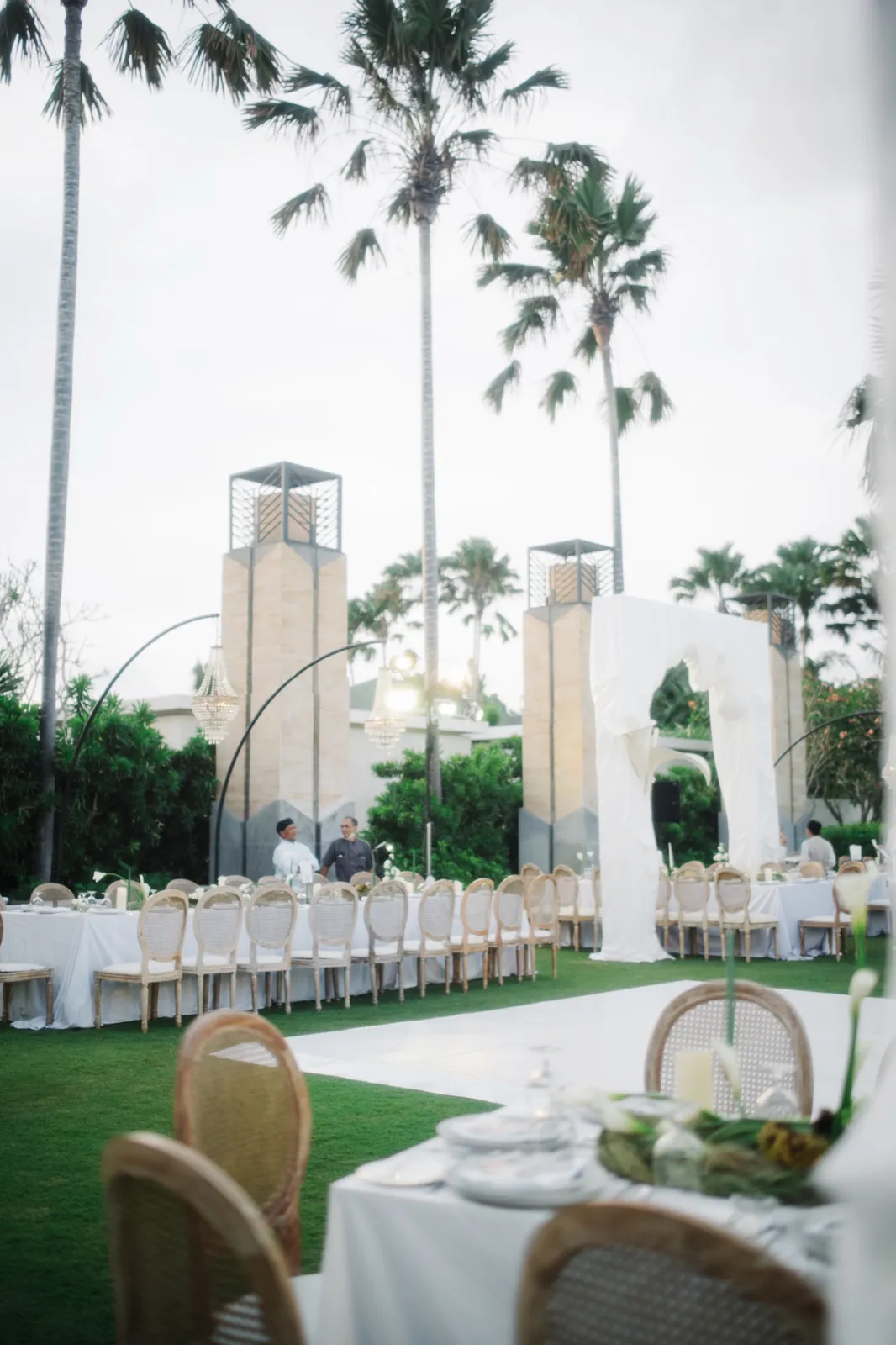 Classic White decoration 5