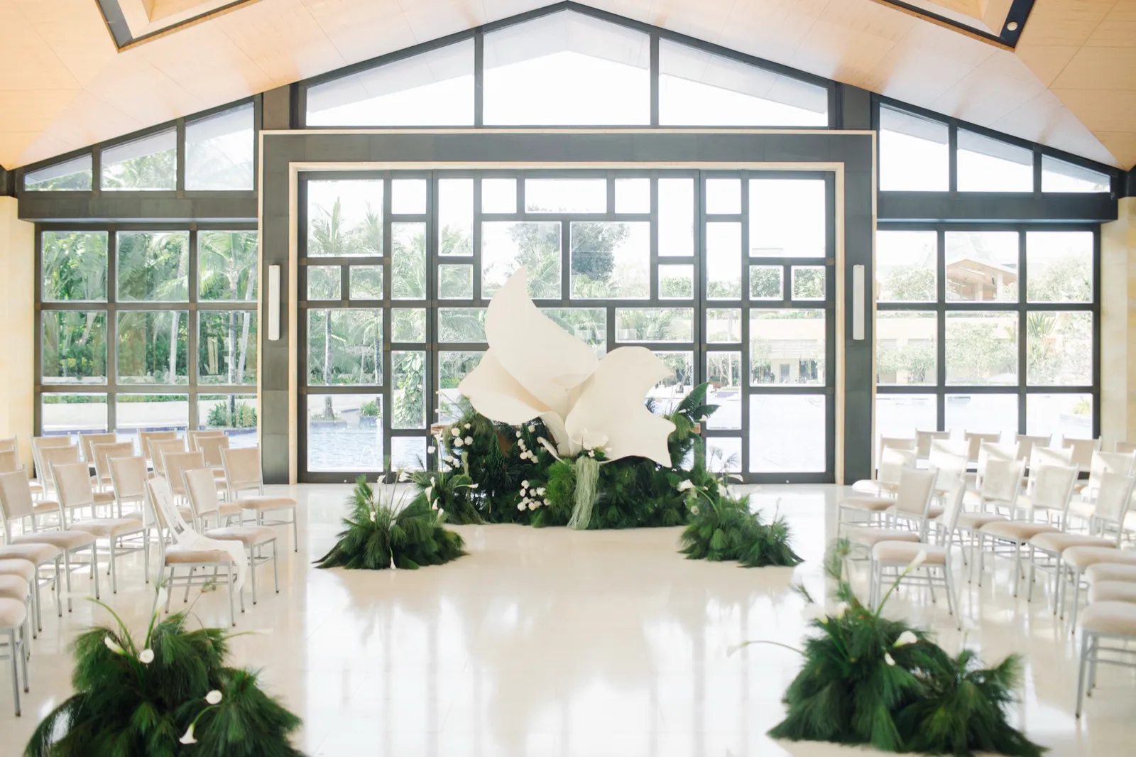 Classic White decoration 21