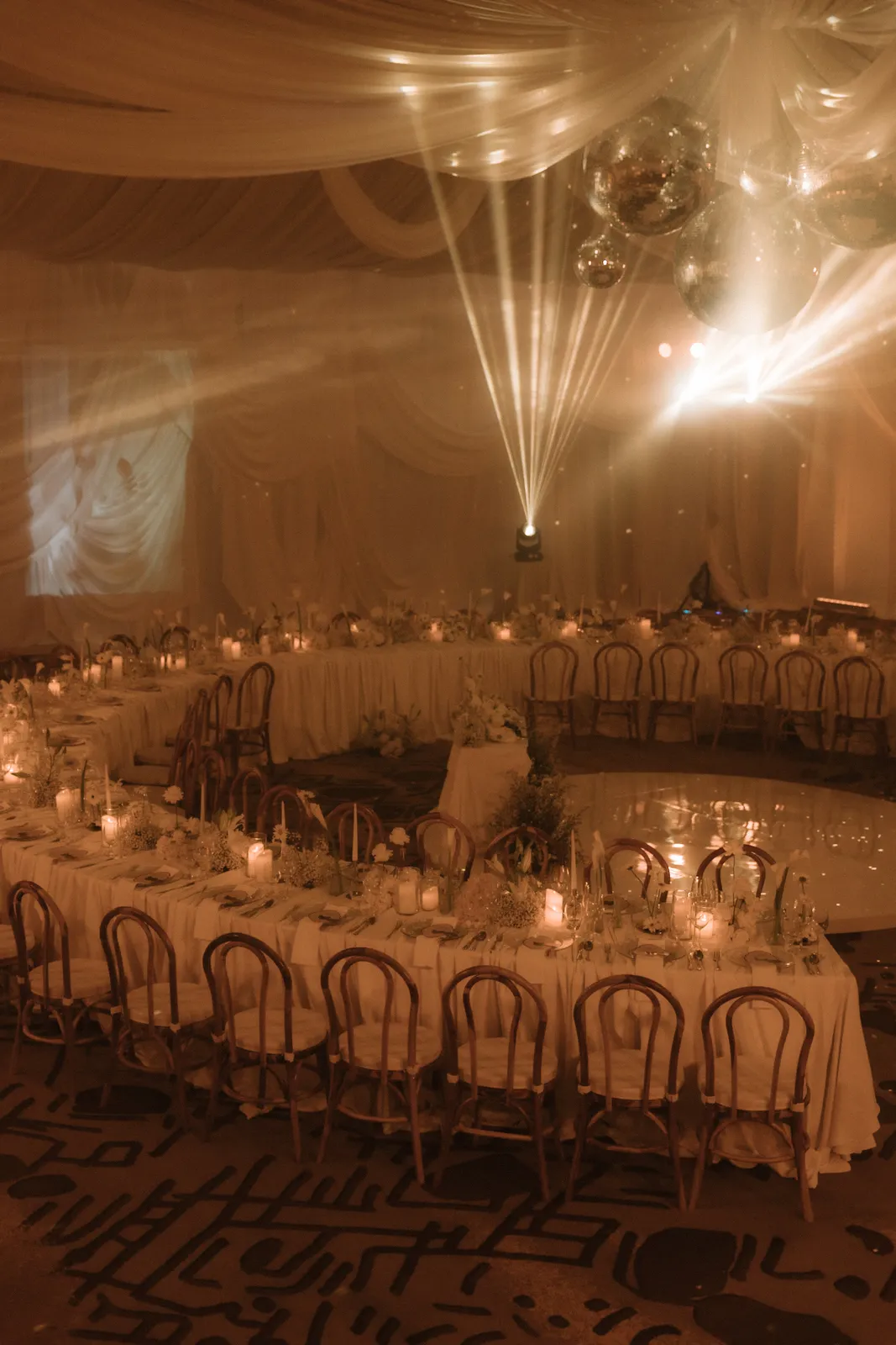 Classic White decoration 39