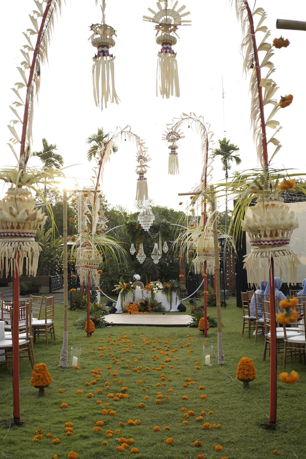 Vibrant Tradition decoration 10