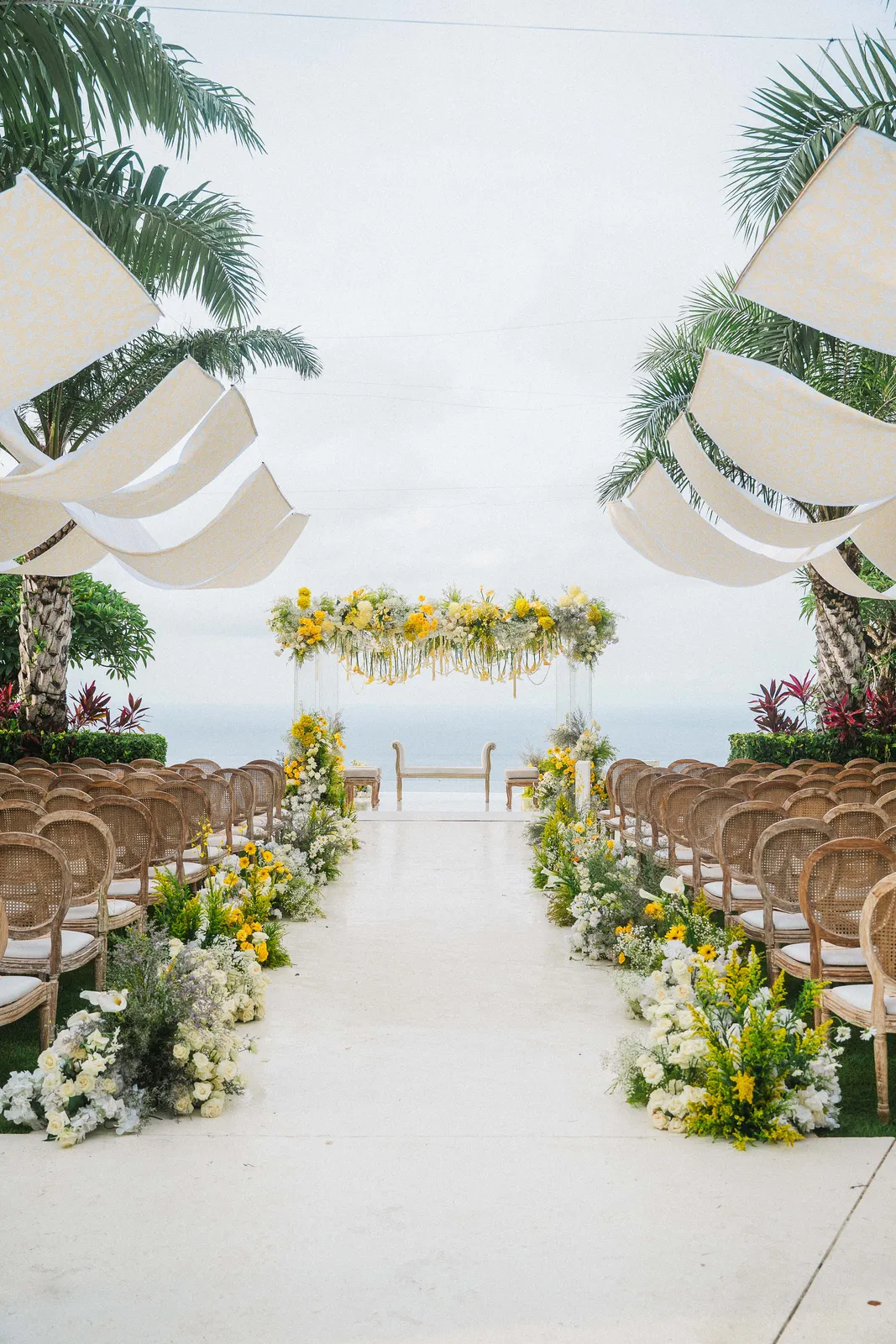 Vibrant Tradition decoration 17
