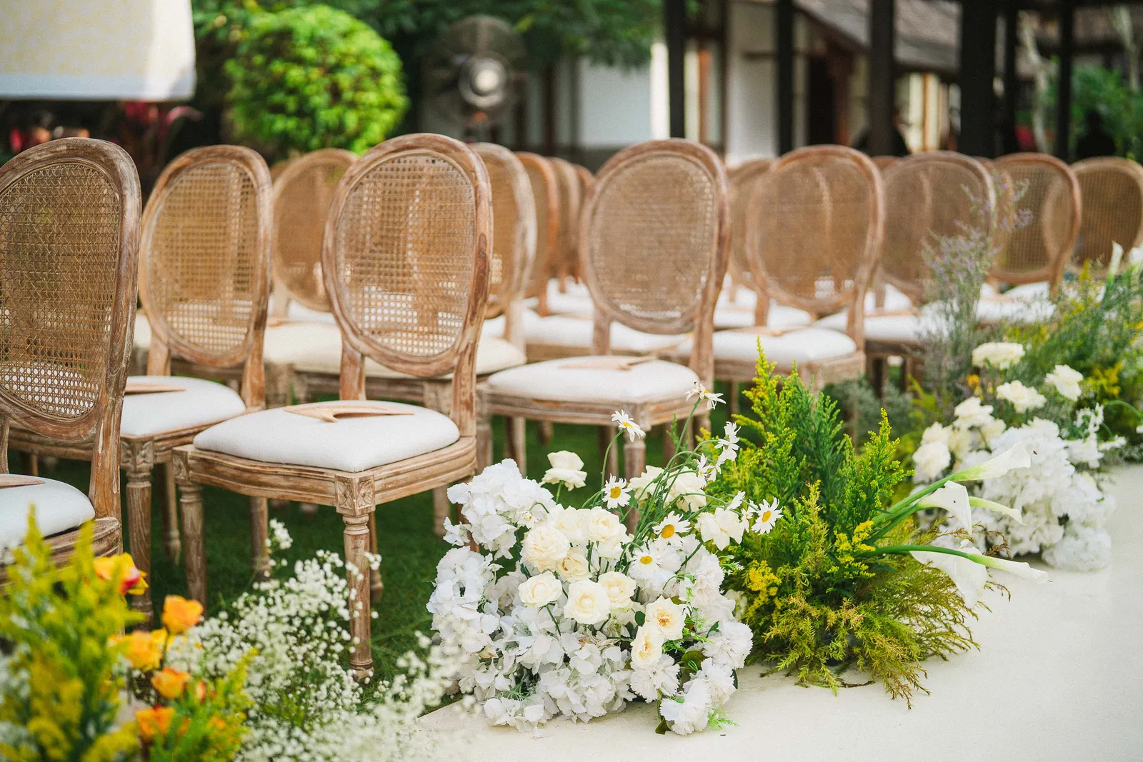 Vibrant Tradition decoration 22